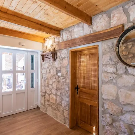 Holiday home In Glavina Donja With Kitchen