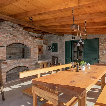 Holiday home In Glavina Donja With Kitchen