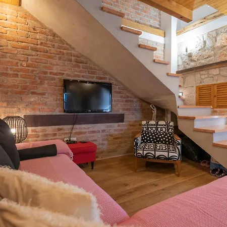 In Glavina Donja With Kitchen Holiday home Donja Glavina